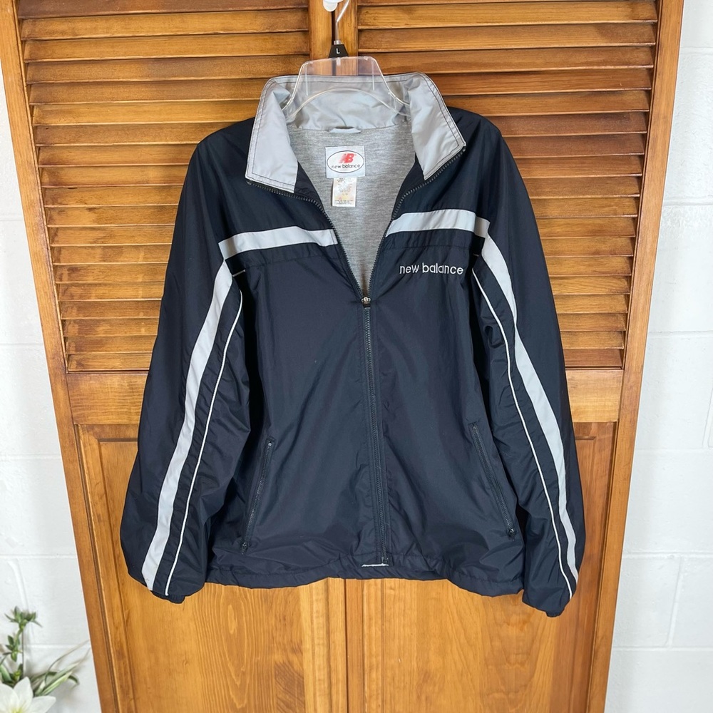 New Balance full zip lined jacket men’s Sz LG black gray zip pockets